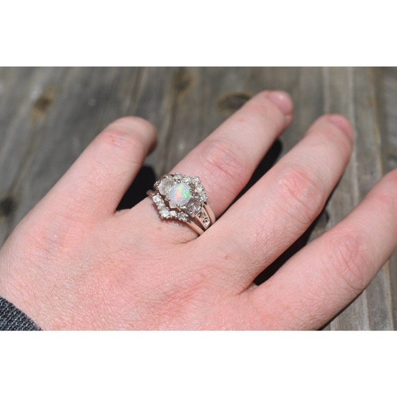 Opal Engagement ring set, raw stone ring, alternative engagement ring, u… - Picture 2 of 6